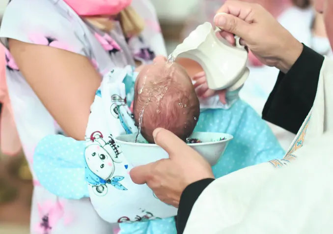 Quand la cérémonie se construit ensemble ©123RF.com