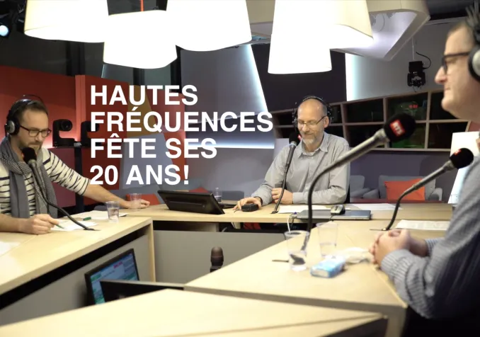 Sur le plateau de Hautes Fréquences, Guillaume Henchoz et Fabien Hünenberger, au premier plan, Dominique Voinçon © DR