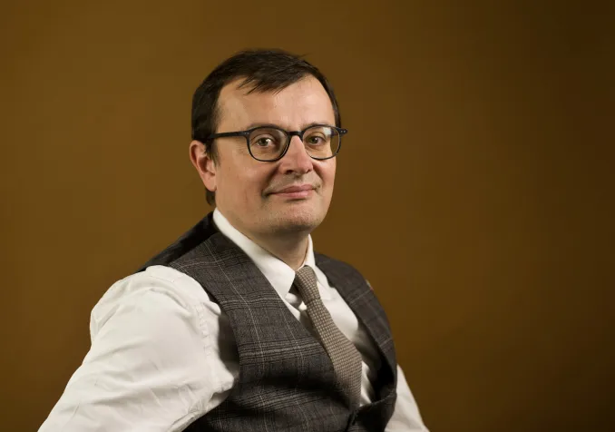 Sébastien Gnaedig, directeur éditorial de la maison Futuropolis © J.-L. Bertini