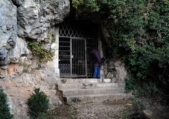 La grotte de Saint-Ursanne ©Grégory Roth/RTSreligion