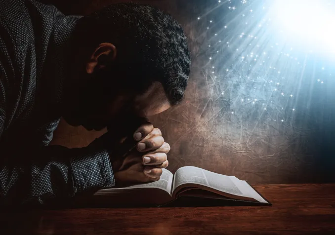 Protestants, toujours coupables? ©iStock/Javier_Art_Photography