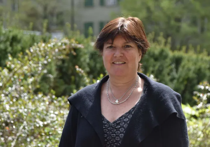 Rosemarie Chopard travaille souvent avec de petits groupes d’ados, sur leurs questions fondamentales. ©EERV/Gérard Jaton