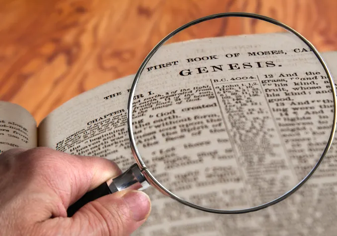 La Genèse a été passée à la loupe lors de la première conférence. @ iStock/ronniechua