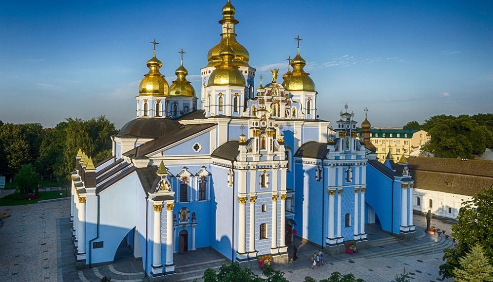 Cathédrale Saint-Michel, Kiev Cathédrale Saint-Michel, Kiev / ©Роман Наумов, CC BY-SA 4.0 Wikimedia Commons