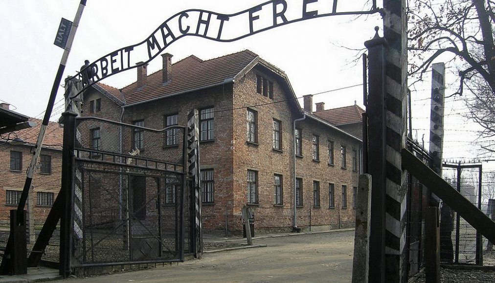 Entrée du camp d'Auschwitz Entrée du camp d'Auschwitz / © Wikimedia Commons/Dnalor 01/CC-BY-SA-3.0-AT