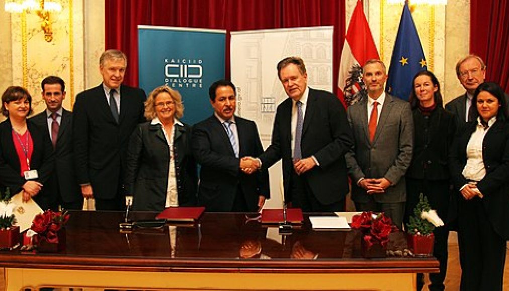 Inauguration du centre KAICIID à Vienne en 2012 Inauguration du centre KAICIID à Vienne en 2012 / © Wikimedia Commons (CC BY 2.0 / Österreichische Außenministerium)