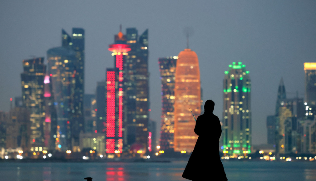 Révélée par un consortium de journalistes européens, la campagne de dénigrement organisée par les Emirats arabes unis à l’endroit du Qatar joue sur la peur de l’islamisme comme outil de propagande. Révélée par un consortium de journalistes européens, la campagne de dénigrement organisée par les Emirats arabes unis à l’endroit du Qatar joue sur la peur de l’islamisme comme outil de propagande. / Keystone