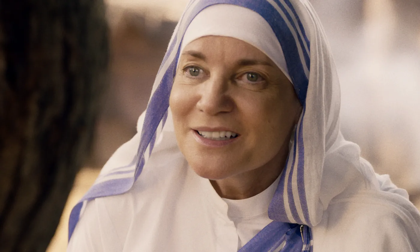 suisse Jacqueline Fritschi-Cornaz interprétant Mère Teresa DR