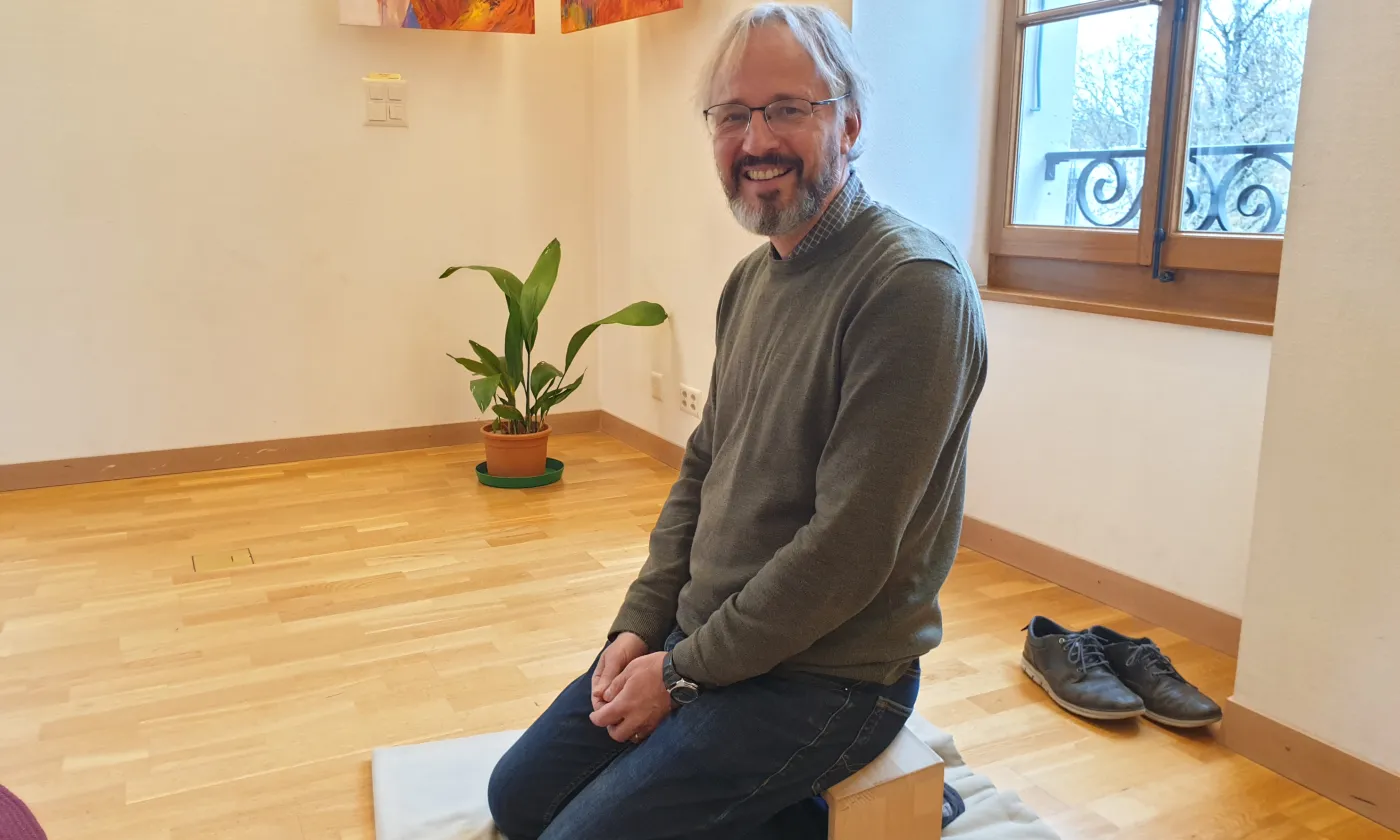 Le pasteur Nils Phildius, de la Maison bleu ciel à Genève ©Matthias Wirz / RTSreligion