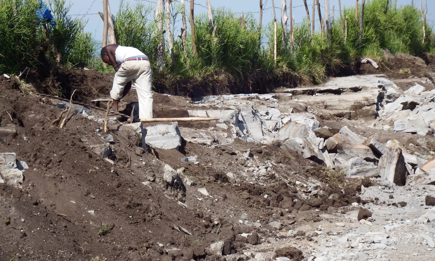 Des enfants à la mine Juillet 2014, des enfants et des adolescents travaillent dans une mine de la région de Harungongo, dans le sud-ouest de l'Ouganda, dénoncent Twerwaneho Listeners‘ Club partenaire local de PPP. ©TLC
