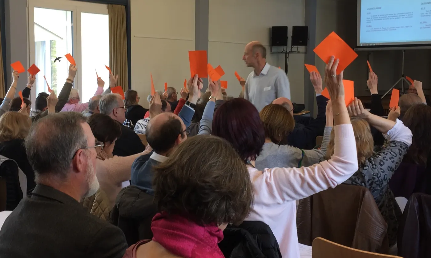 Les délégués réunis à Sierre LV