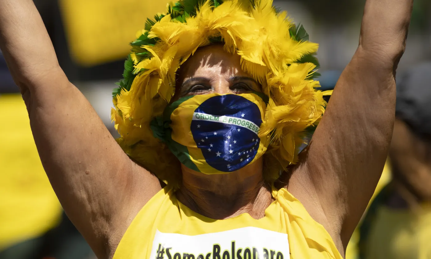 Le 15 mars 2020, des milliers de personnes ont manifesté à Copacabana en faveur de la politique de Bolsonaro et contre les mesures de distanciation imposées par certains Etats et municipalités. Keystone
