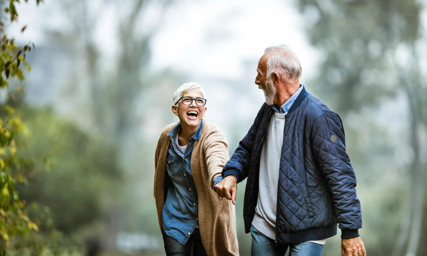 ©iStock/skynesher Si vous considérez qu’il est normal pour une personne âgée d’avoir des douleurs, vous consulterez moins facilement un médecin.