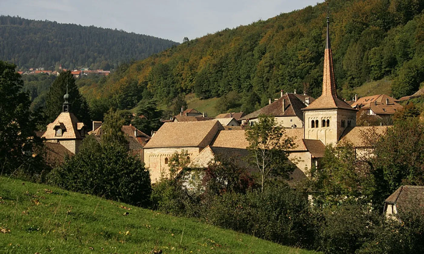 Abbatiale de Romainmôtier (©Roland Zumbühl, CC BY-SA 3.0 Wikimedia Commons)